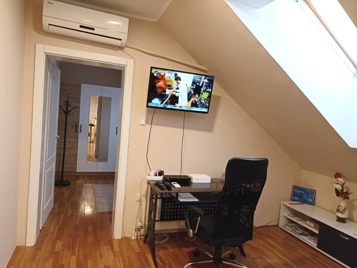 노비사드 Oasis Of Peace Free Parking 아파트 외부 사진
